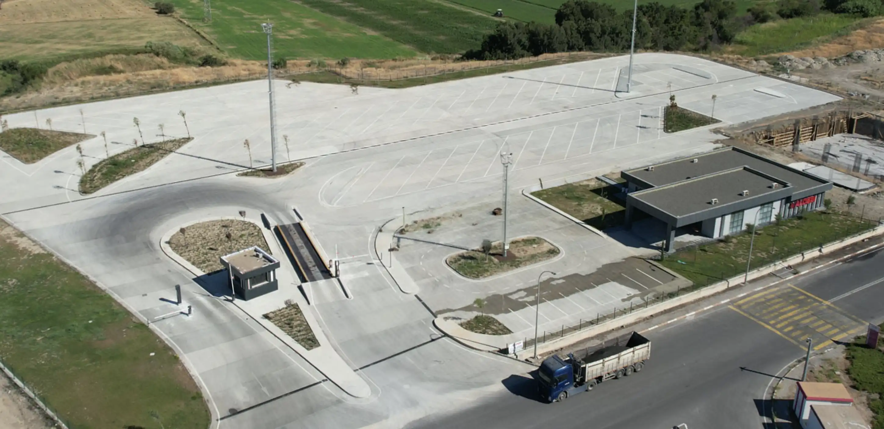 TIR PARKI